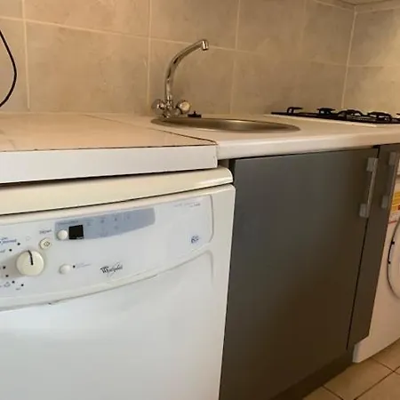 6 Pers, 2 Chambres, Terrasse, Piscine Et Parking -ref Cig55 *